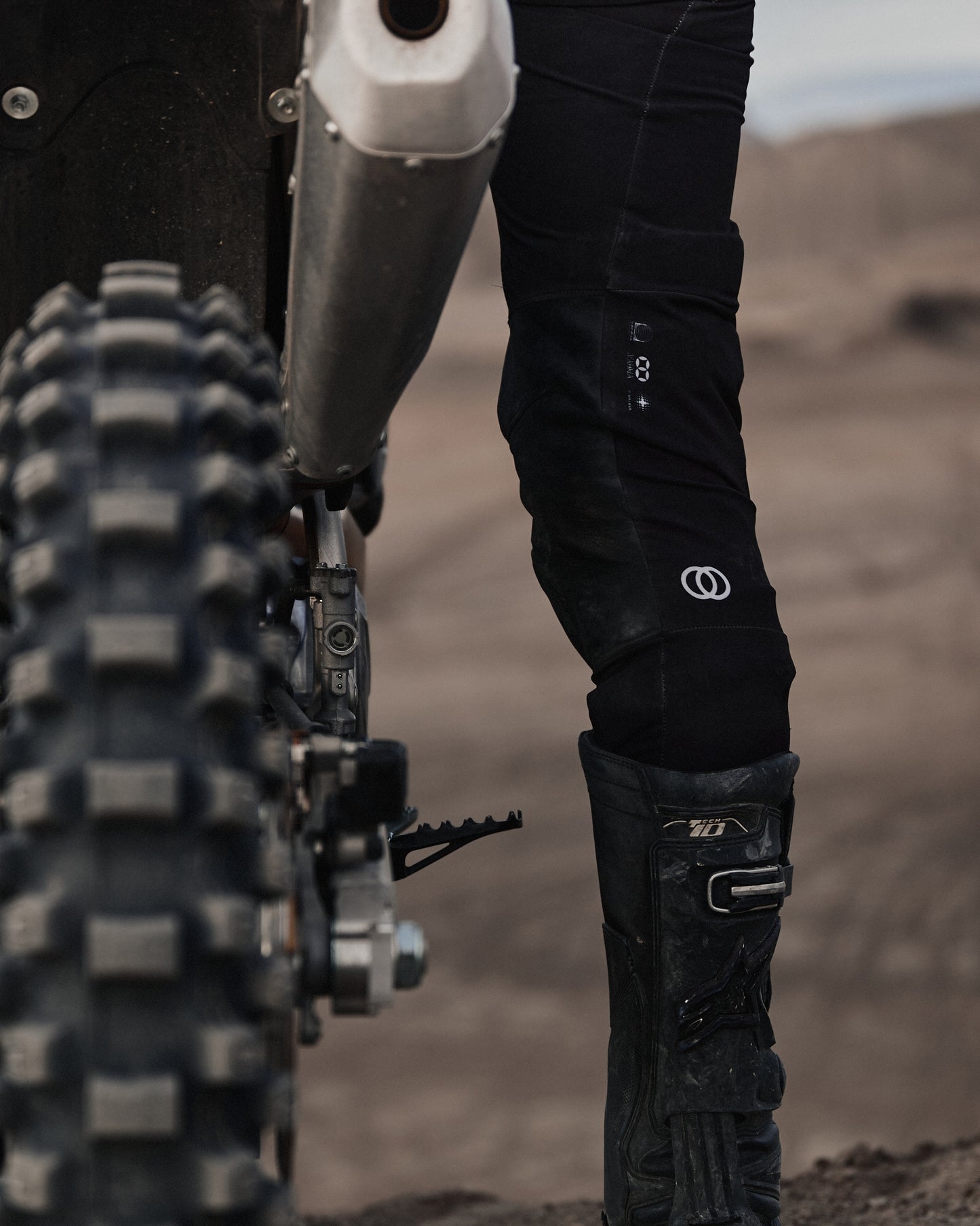 VAHNA Moto Pants